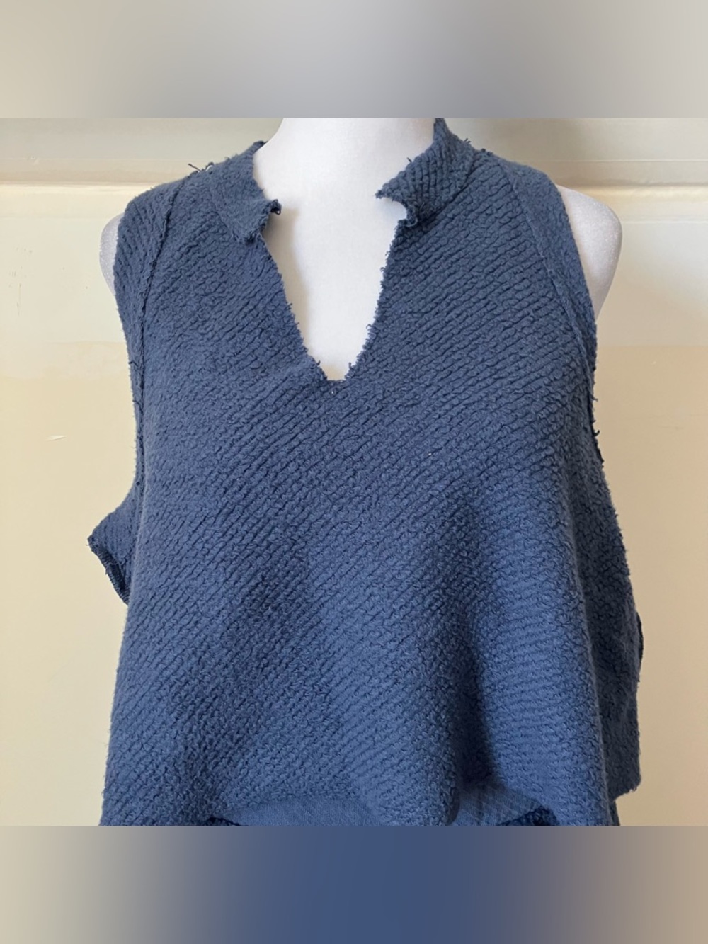Free People Navy Blue Textured Knit Sleeveless Top & Shorts set size Medium - Picture 6 of 10